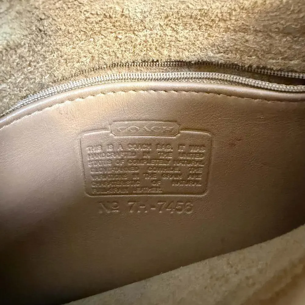 Vintage Coach Legacy Flap 9145 Leather Crossbody Bag in Tan